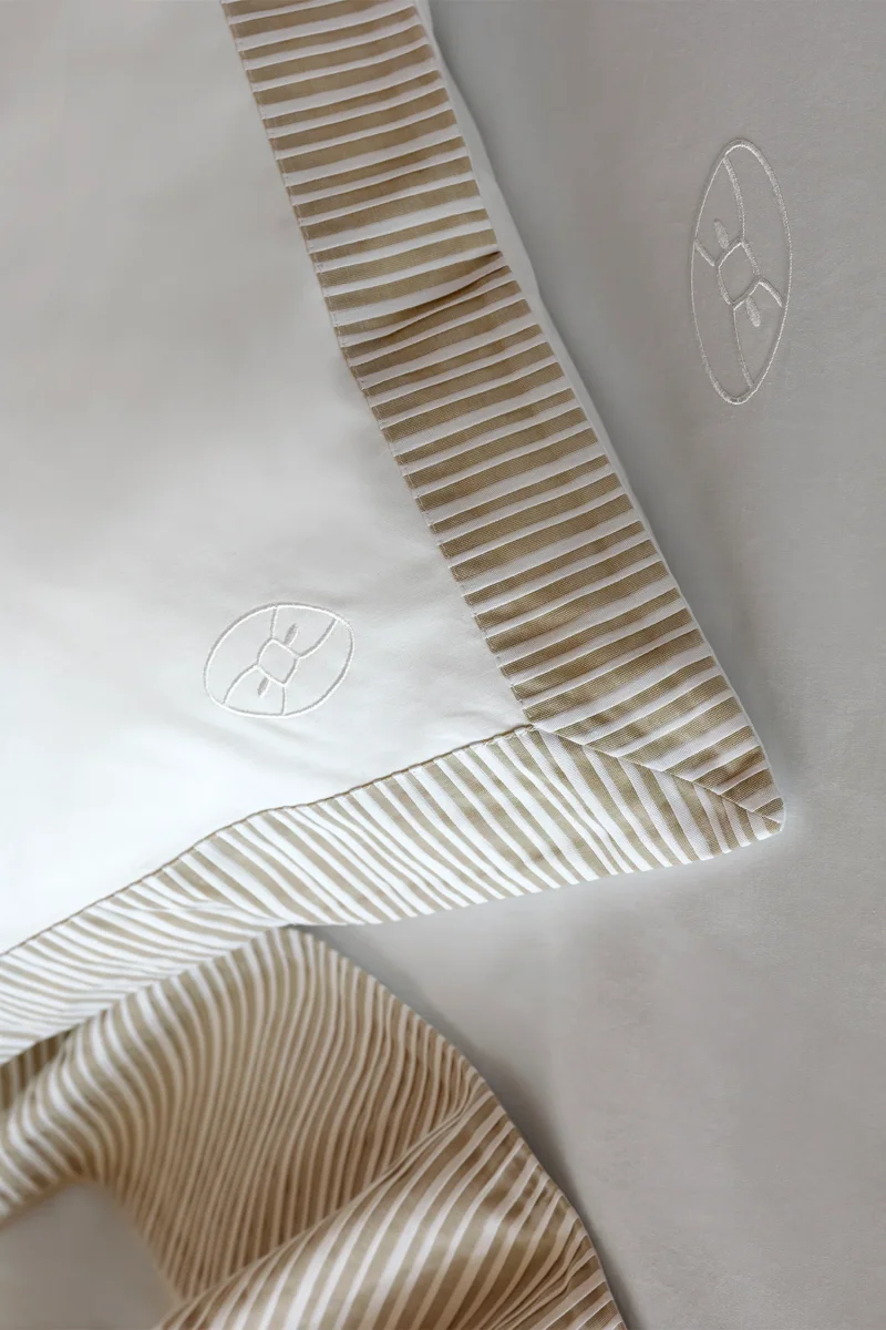 2 taies d'oreiller carrés blanc et beige - Bulle ovale – Image 2